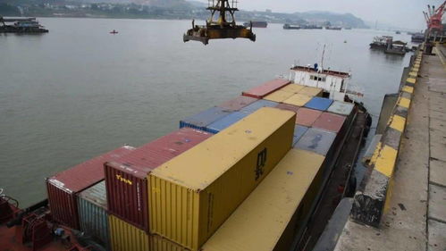 梧州口岸首批内外贸集装箱同船运输货物 启程广东